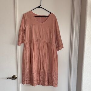 Chic Blush Eyelet Midi Dress